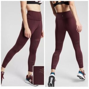 ATHLETA Persistence Camo Laser Cut 7/8 Legging H48